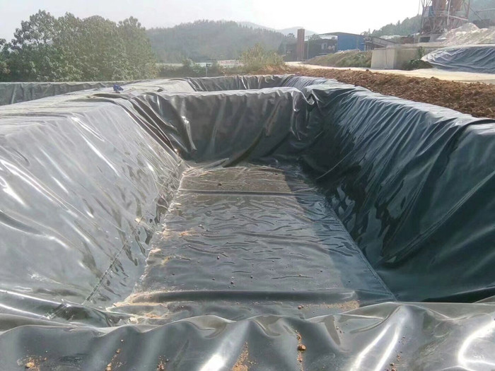 HDPE土工膜安裝焊接注意事項(xiàng)及技術(shù)要求